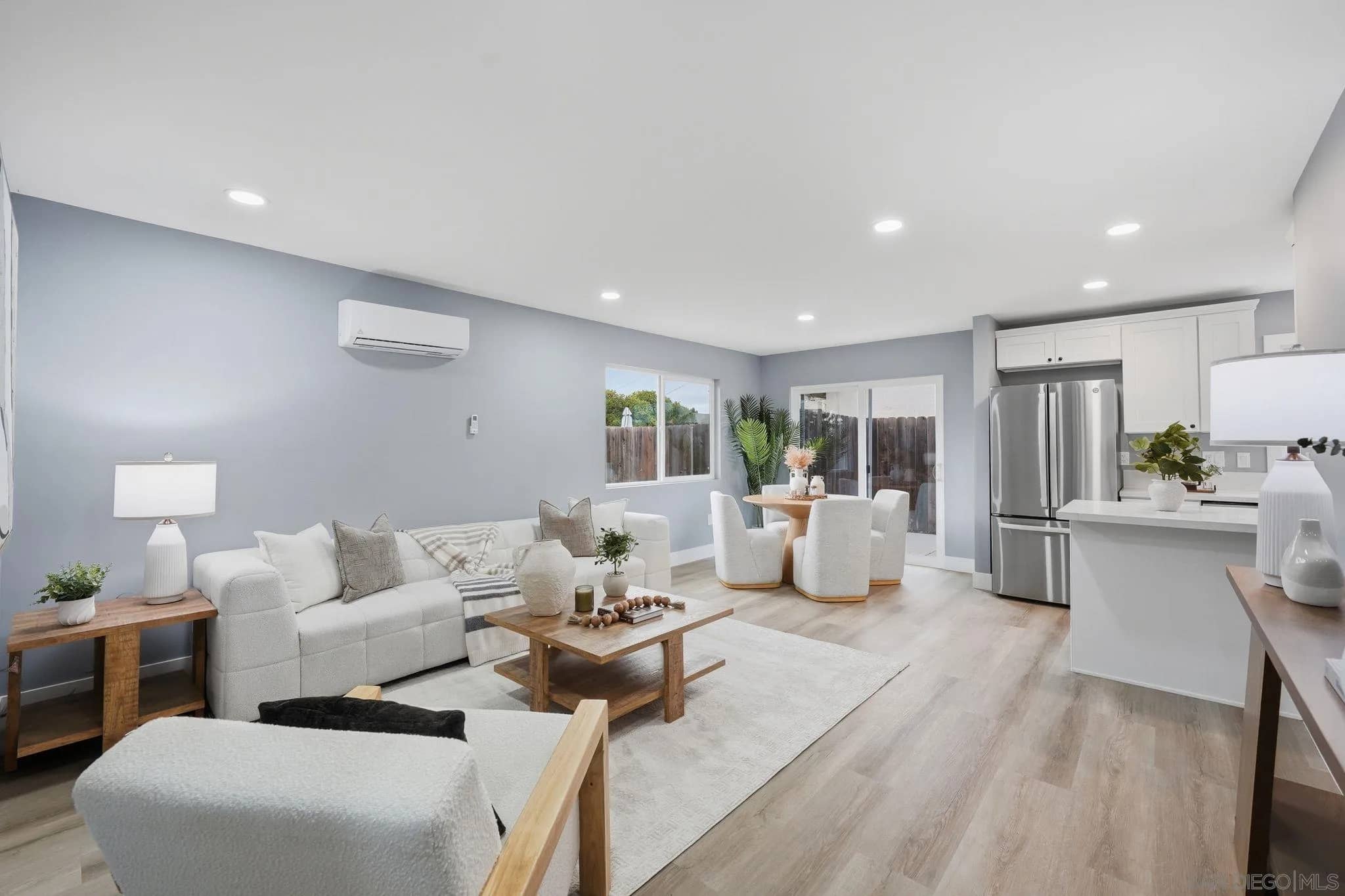 8514 Glenhaven, San Diego, California, 92123
