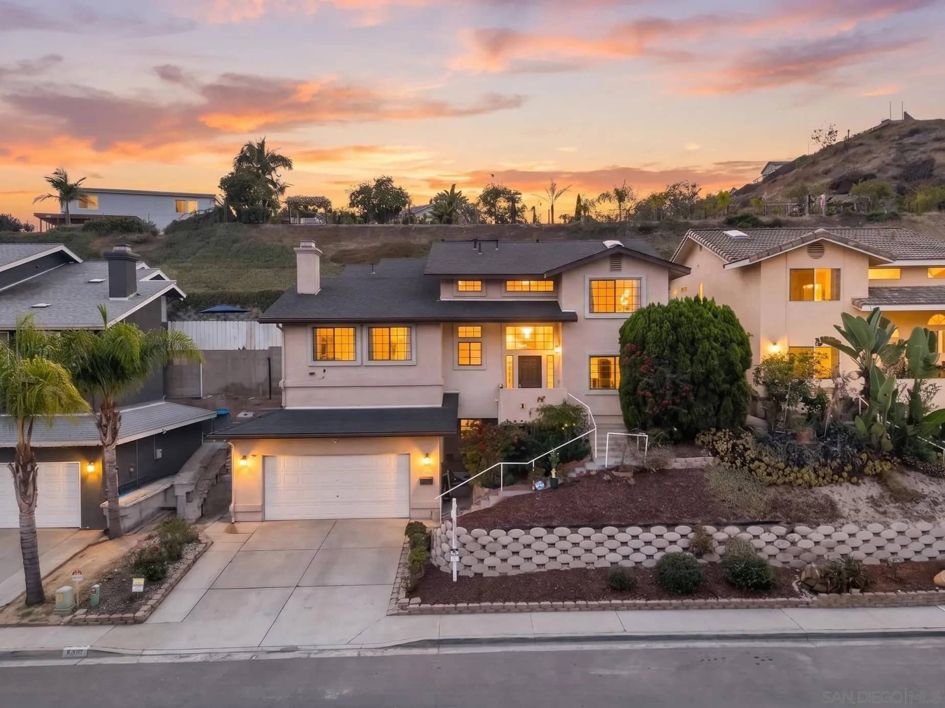 2376 Dusk Dr, San Diego, California, 92139