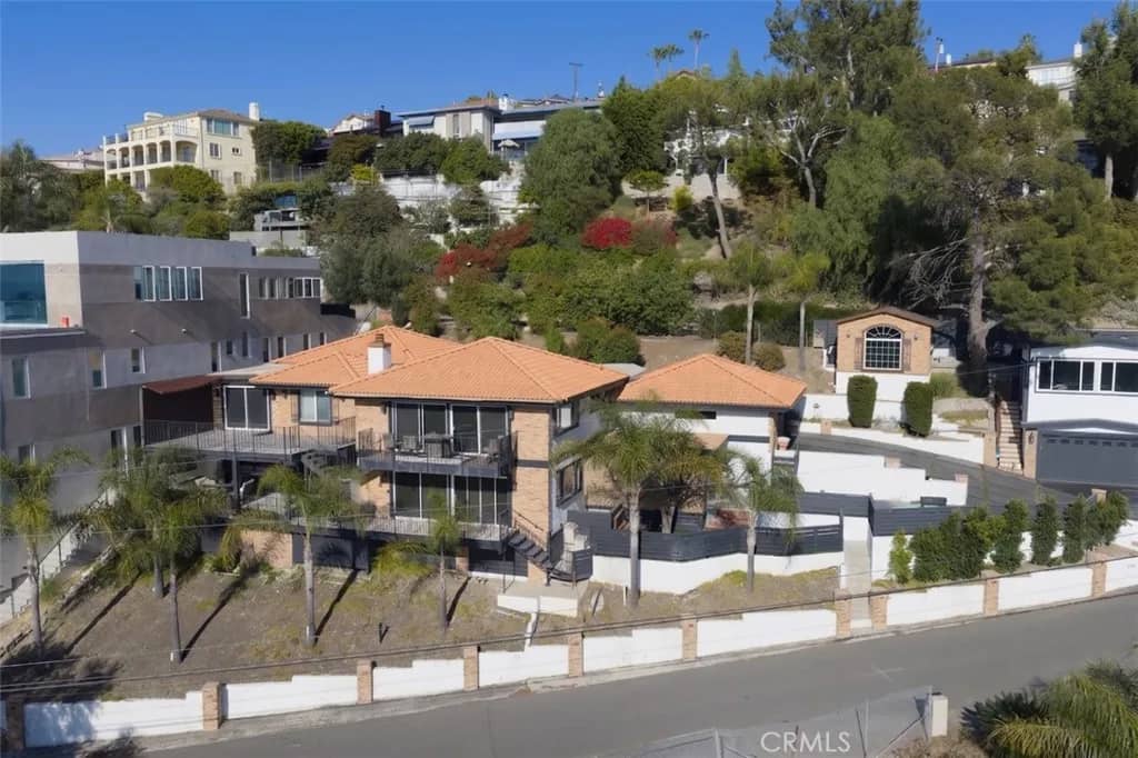 12265 Circula Panorama, Santa Ana, California, 92705