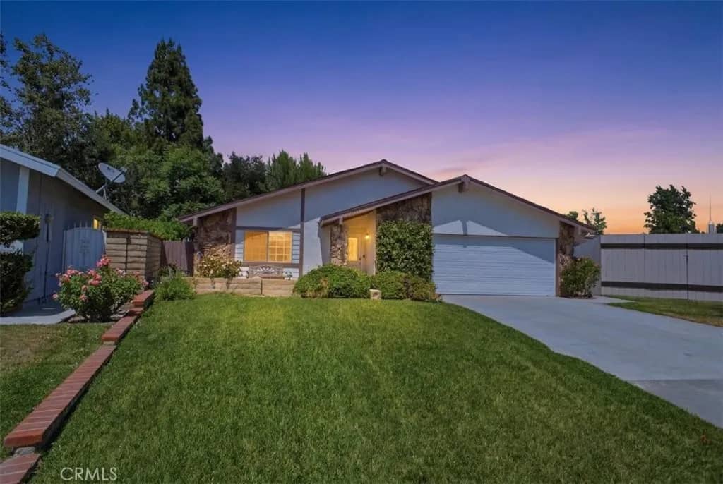 25097 Green Mill Avenue, Newhall, California, 91321