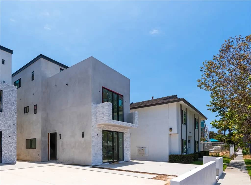 418 20th, Huntington Beach, California, 92648