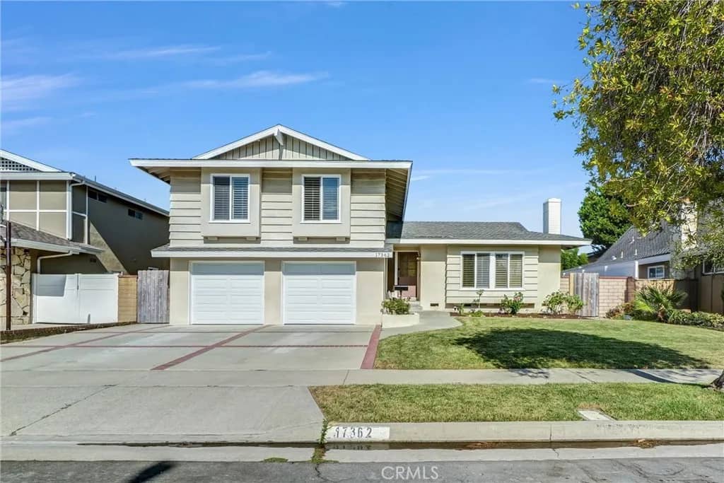 17362 Breda Lane, Huntington Beach, California, 92649