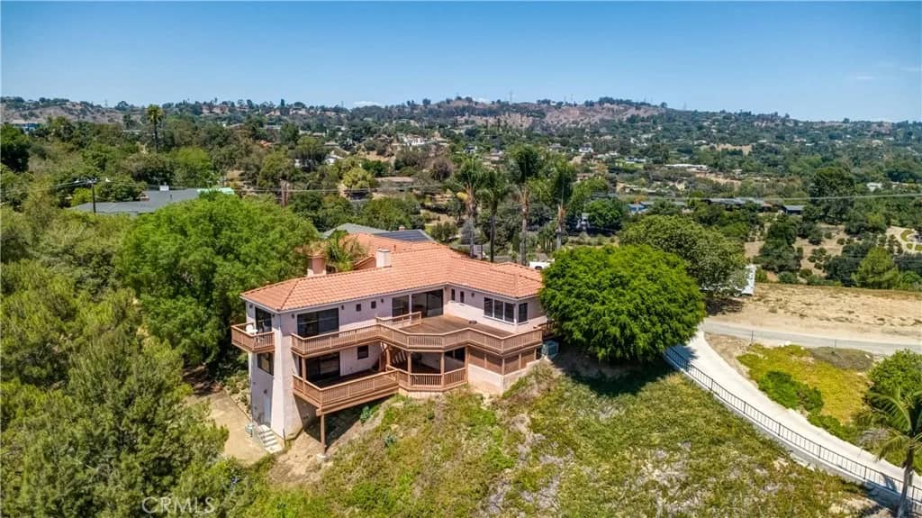 1553 Amate, La Habra Heights, California, 90631