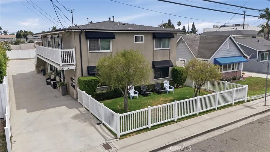 180 Rochester Street, Costa Mesa, California, 92627