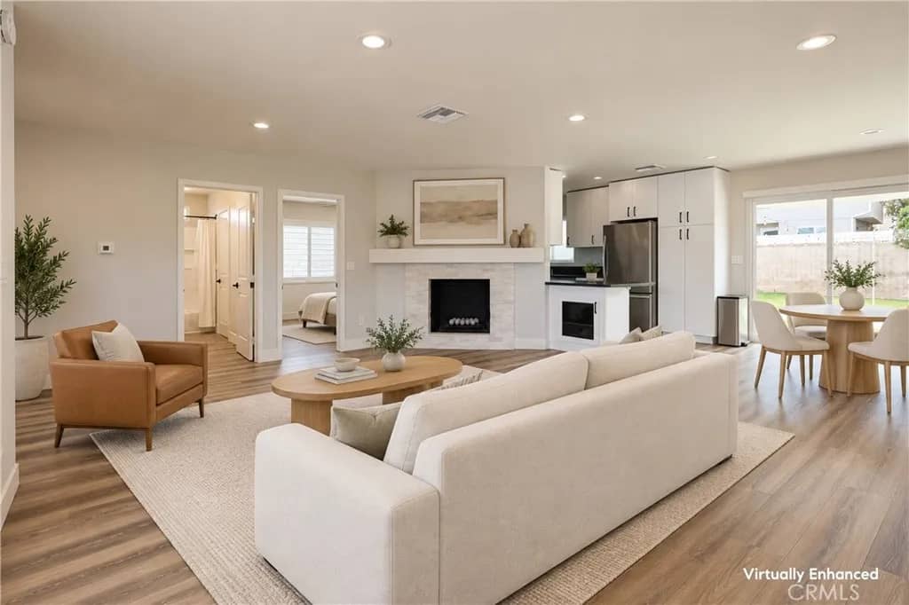 315 University Drive, Costa Mesa, California, 92627