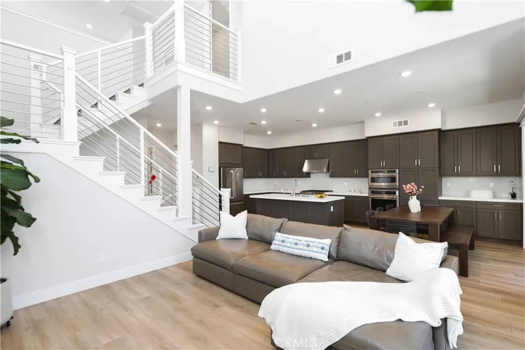 109 Glance, Irvine, California, 92618