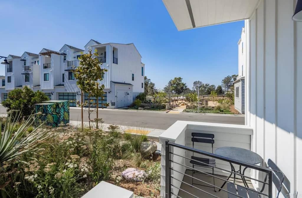 1502 Livorno Place 104, Encinitas, California, 92024