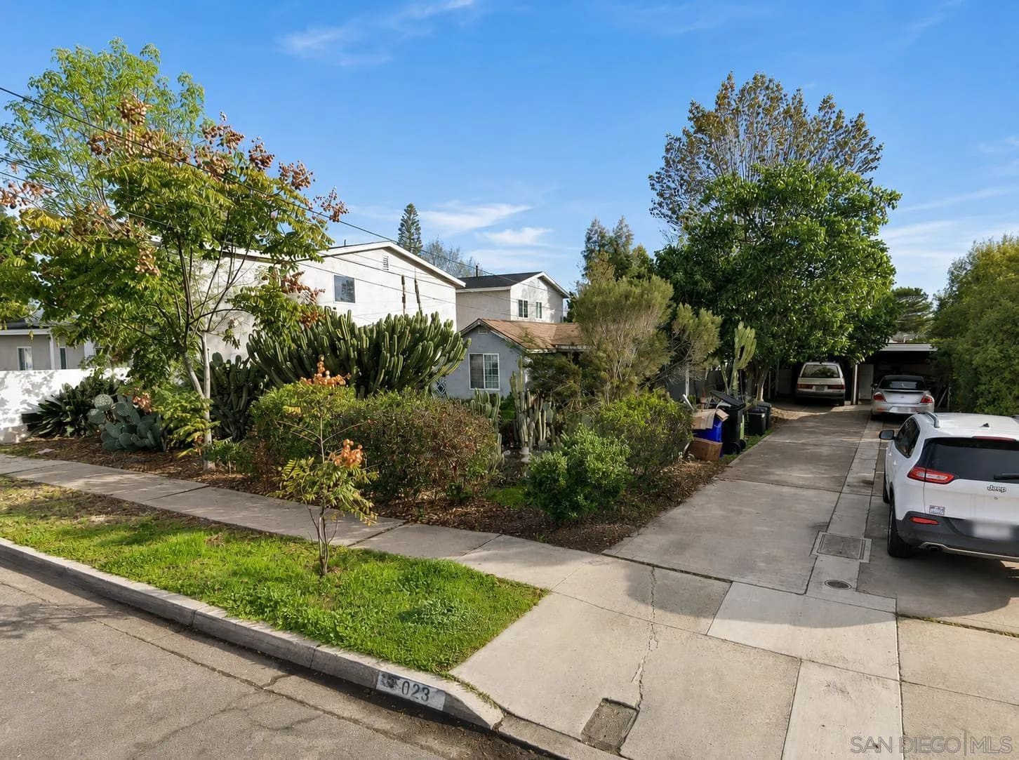 5023 63rd, San Diego, California, 92115