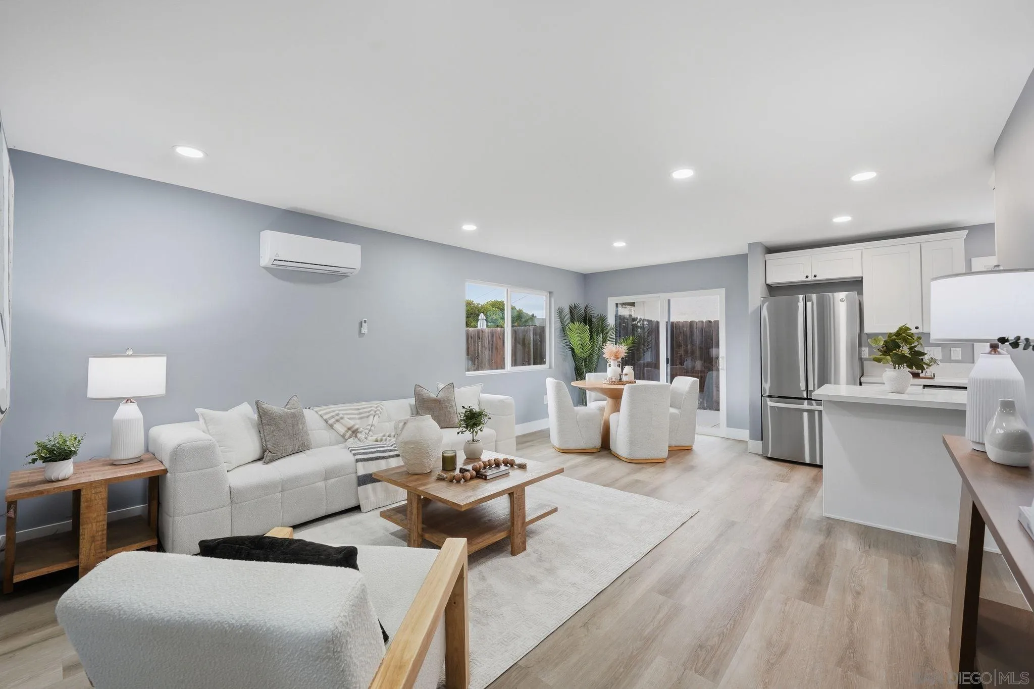 8514 Glenhaven, San Diego, California, 92123