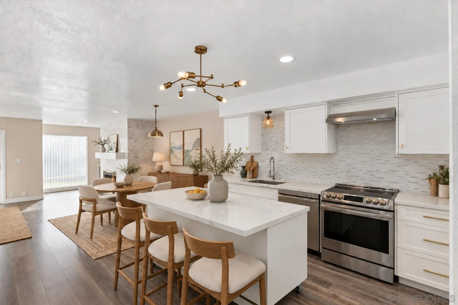 1913 Alga Rd A, Carlsbad, California, 92009