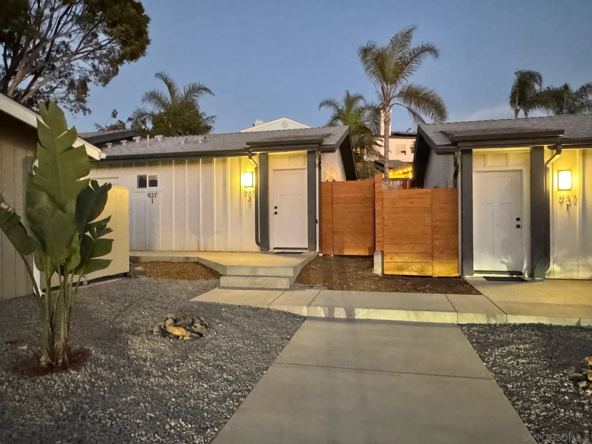 921-927 Regal Rd., Encinitas, California, 92024