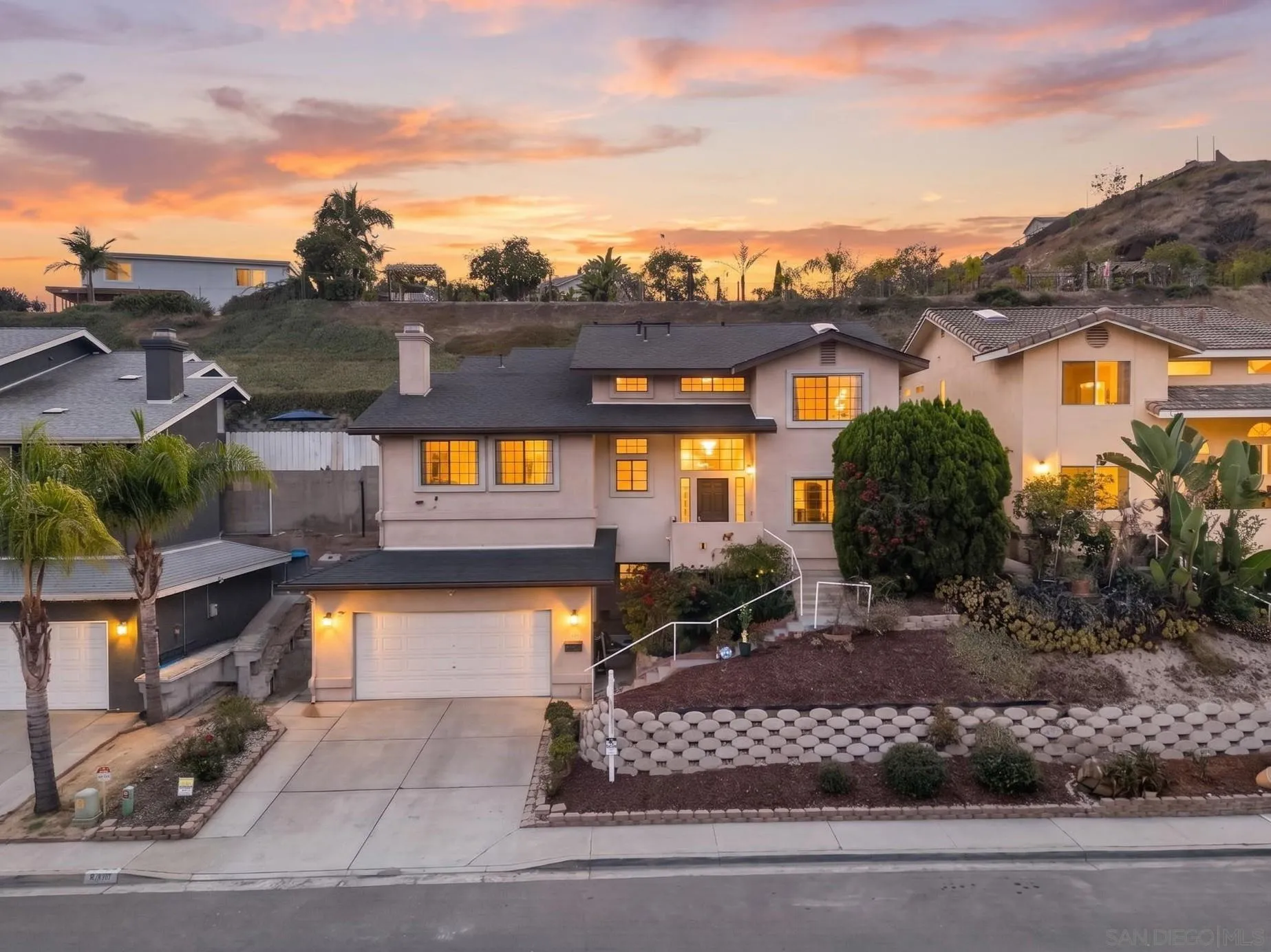 2376 Dusk Dr, San Diego, California, 92139
