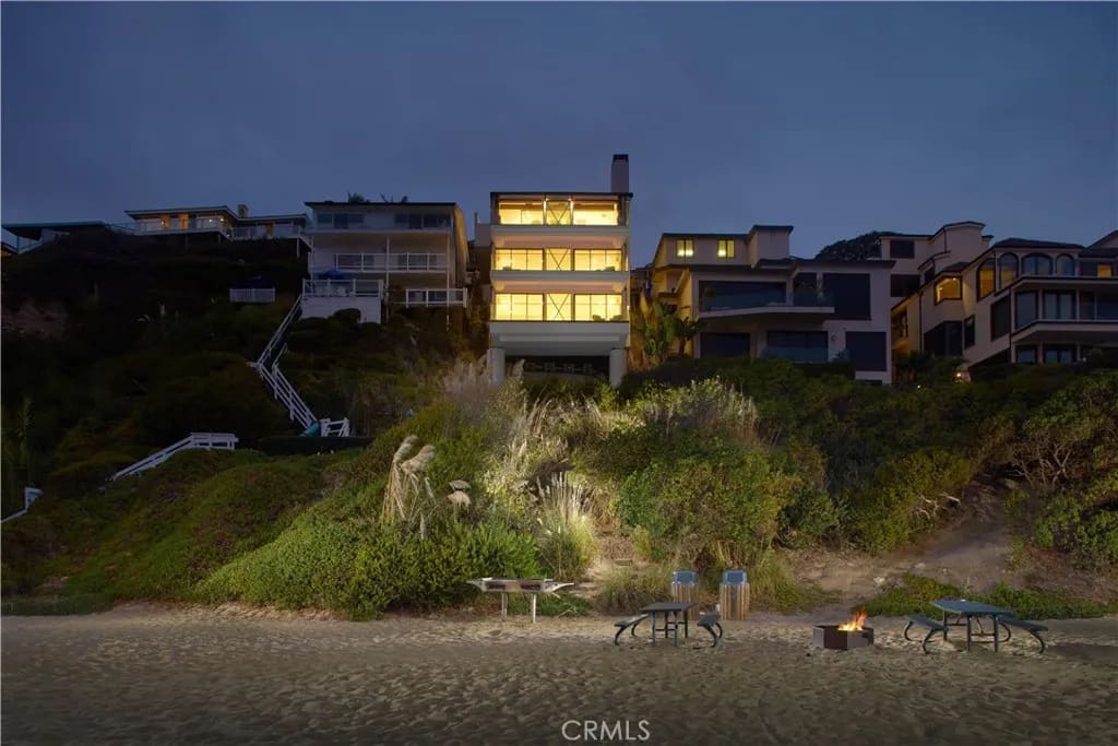 33 Bay Drive, Laguna Beach, California, 92651