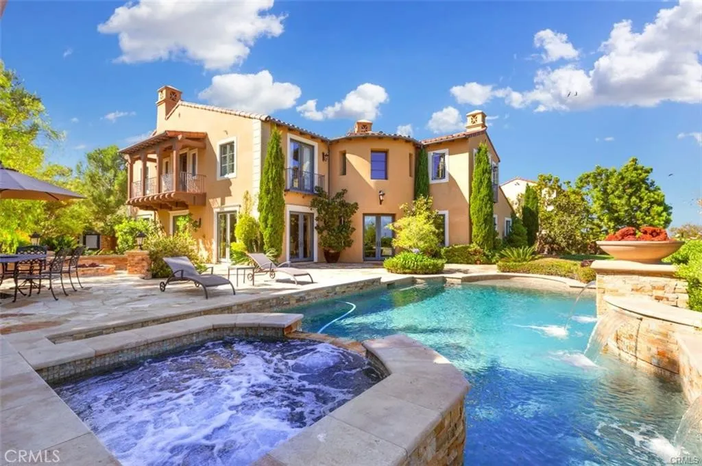 21 Ridgeview, Irvine, California, 92603