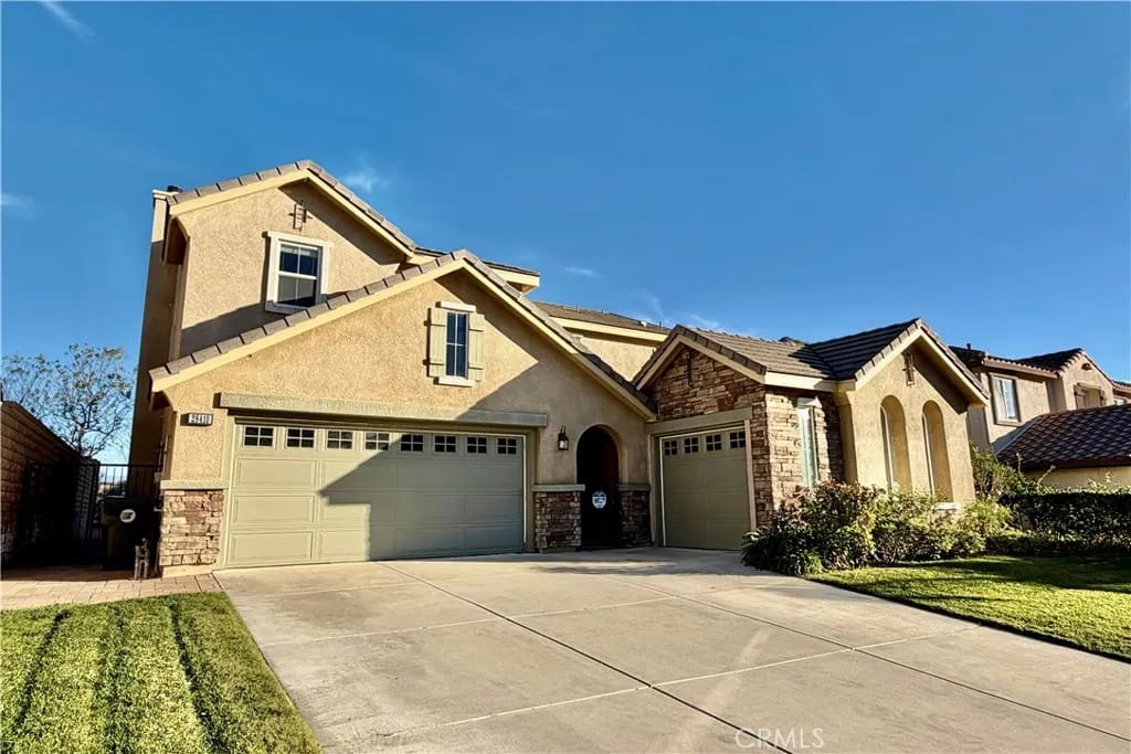 28410 Agajanian, Saugus, California, 91390