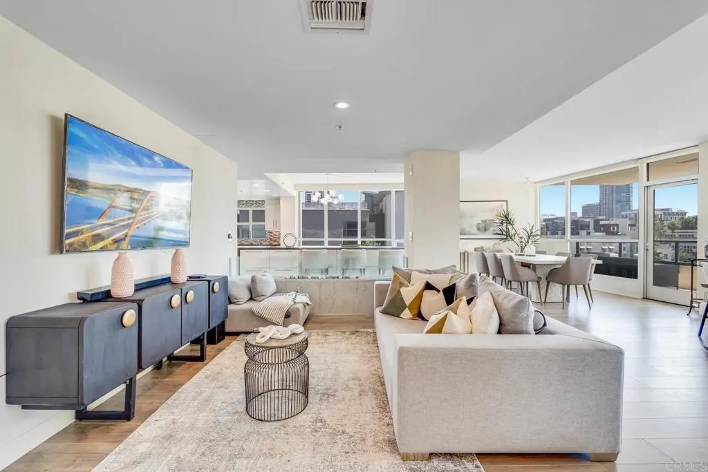 510 1st Ave 402, San Diego, California, 92101