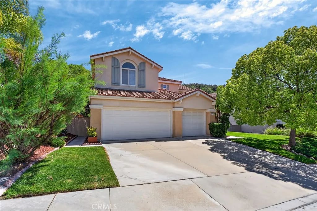 21012 Oakriver, Newhall, California, 91321