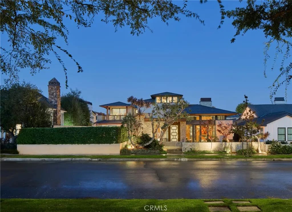 1112 Park Street, Huntington Beach, California, 92648