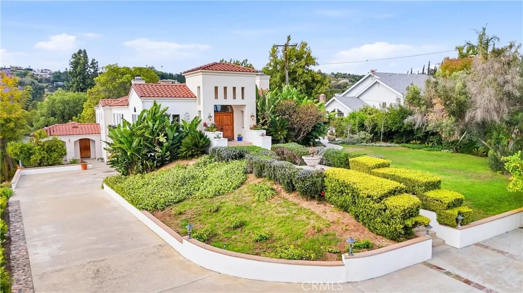 270 Flowerfield, La Habra Heights, California, 90631