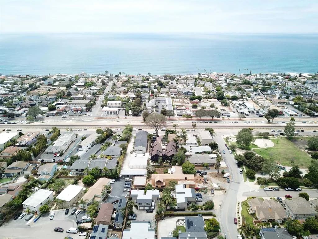 165-179 Sanford Street, Encinitas, California, 92024