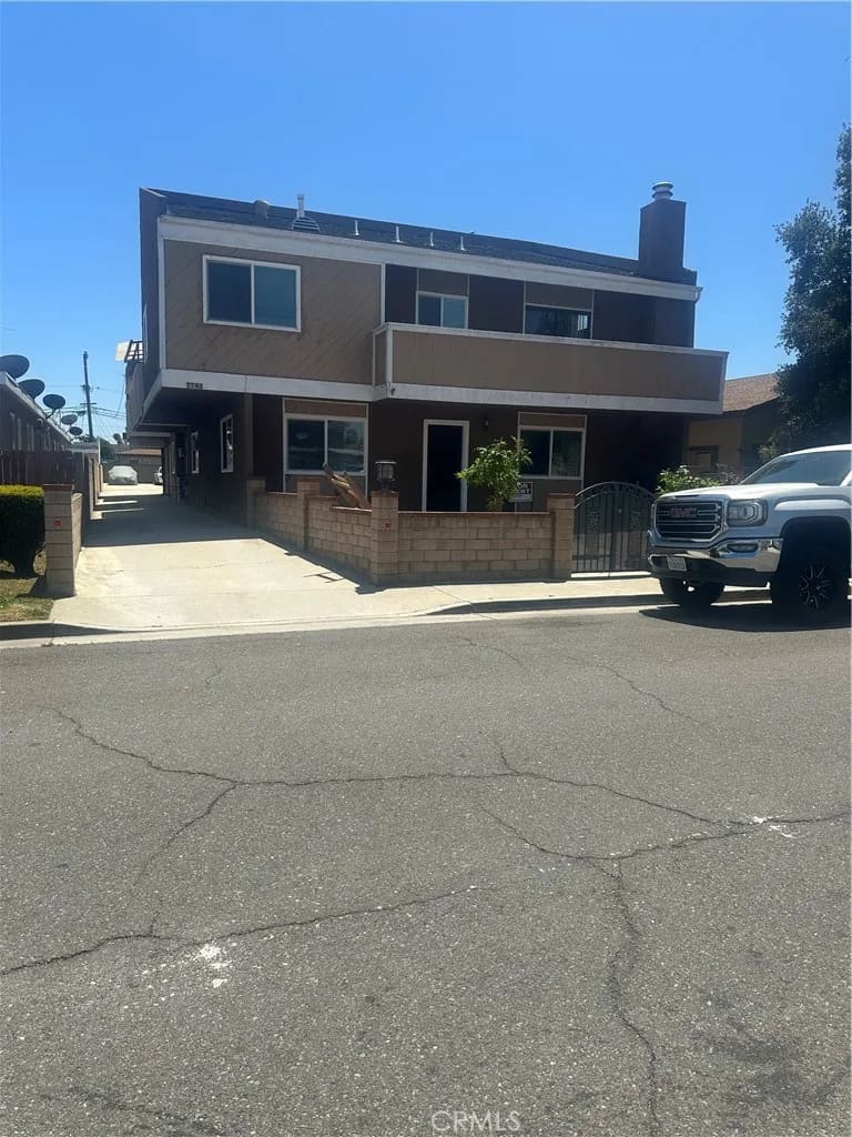 7782 Newman Avenue, Huntington Beach, California, 92647