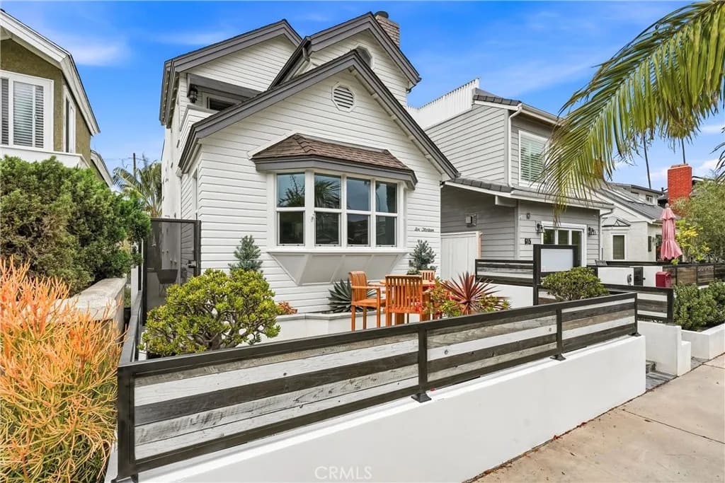 613 9th, Huntington Beach, California, 92648