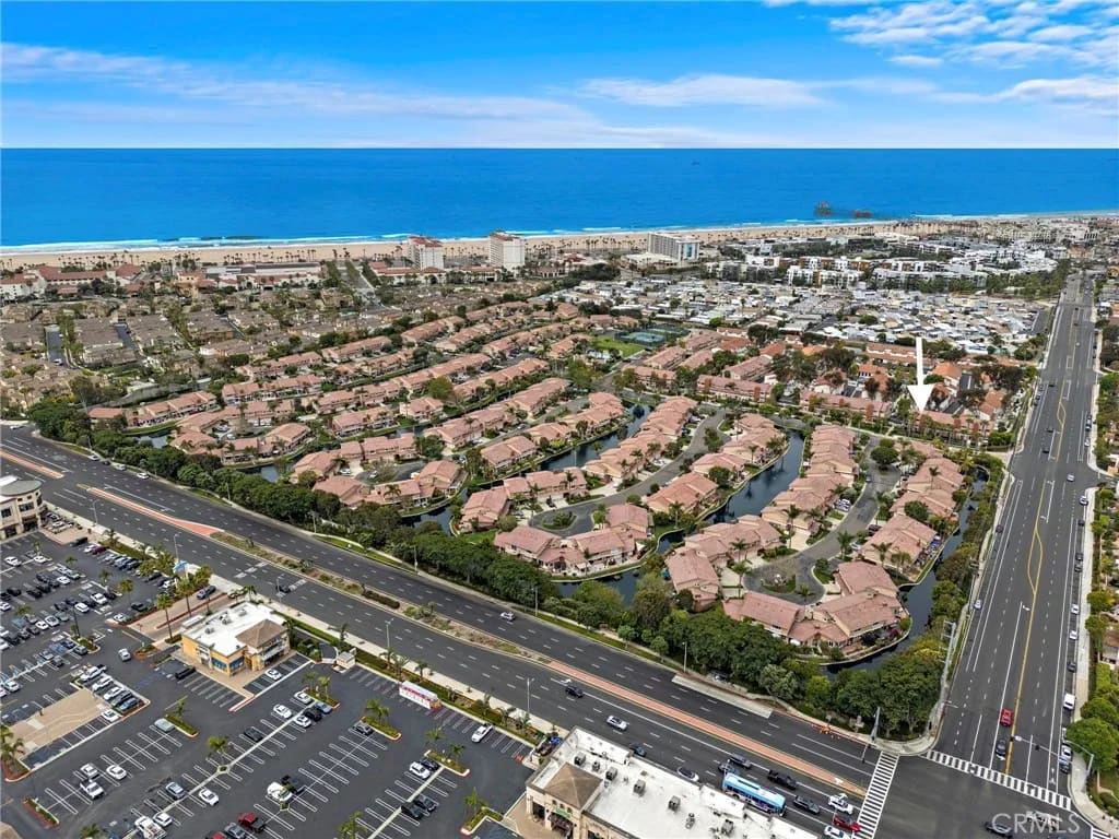 21038 Poolside, Huntington Beach, California, 92648