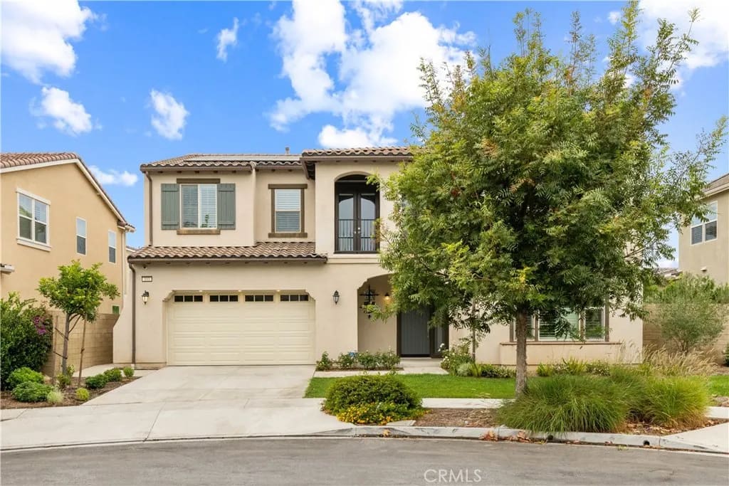 103 Drama, Irvine, California, 92618