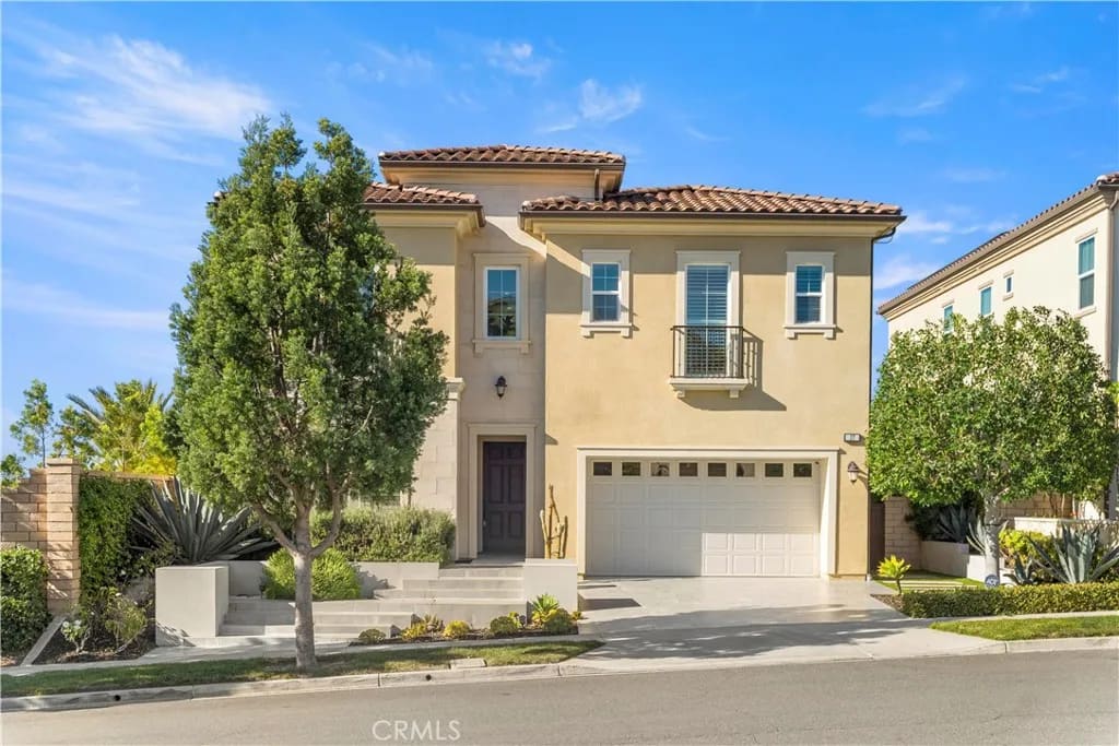 37 Caspian, Lake Forest, California, 92630