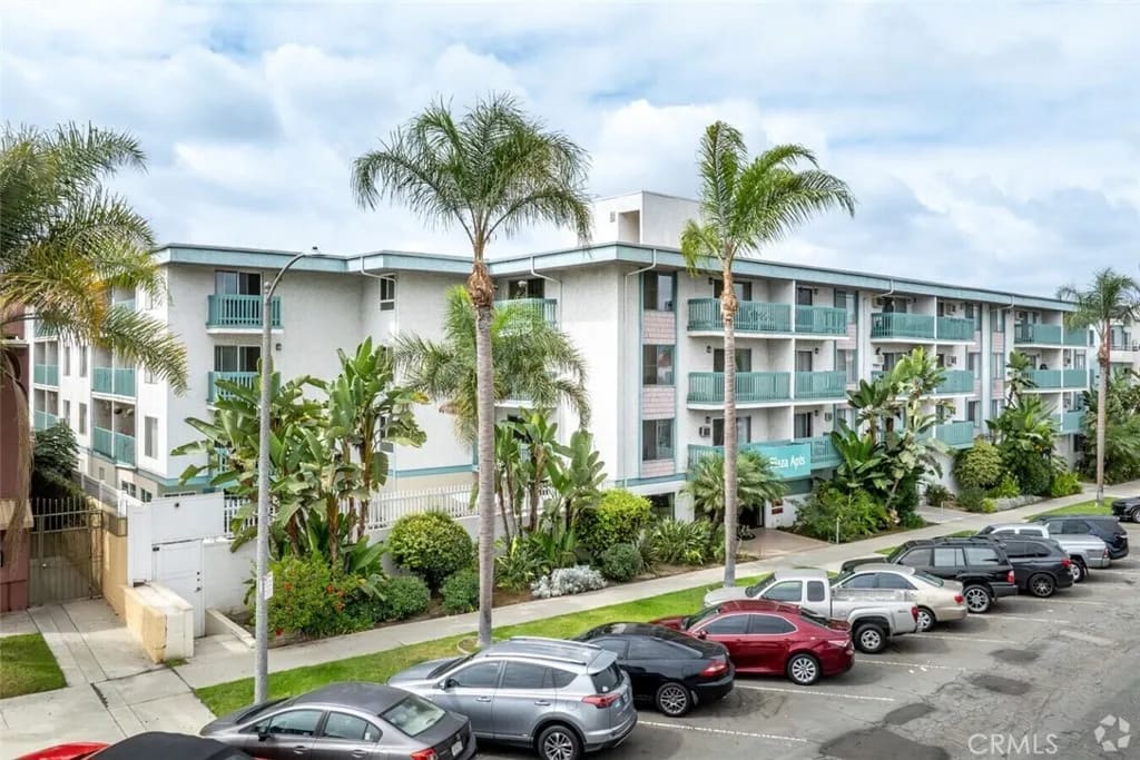 3415 Linden, Long Beach, California, 90807