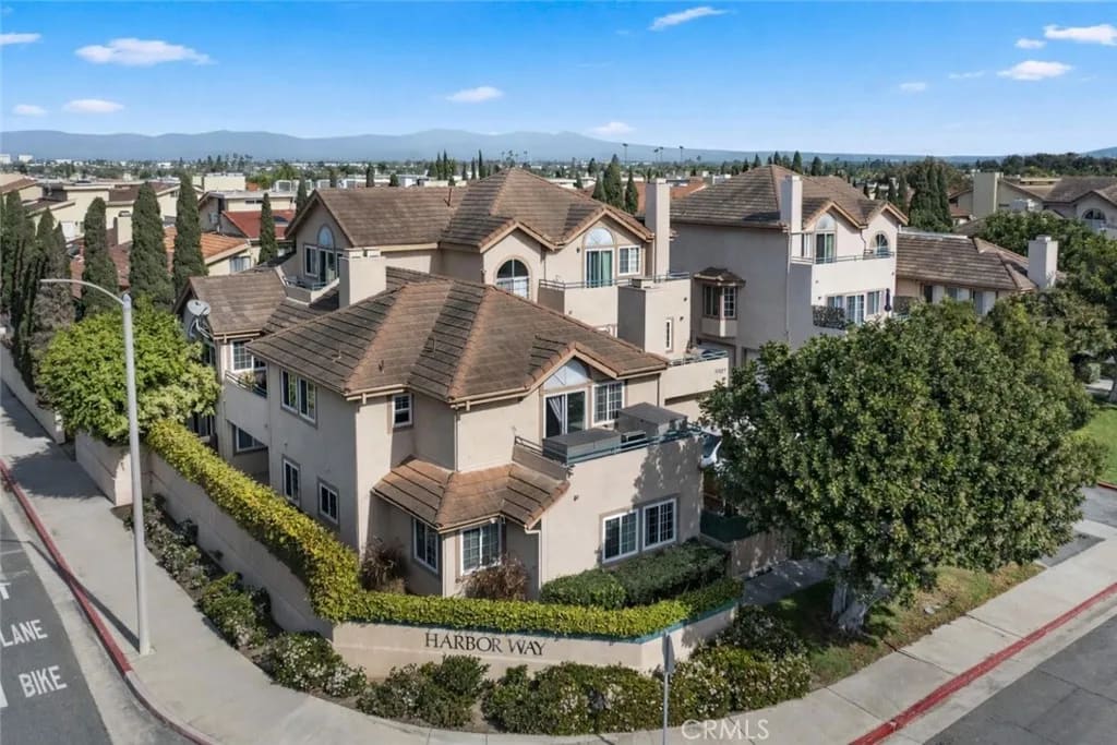 5021 Waverider, Huntington Beach, California, 92649
