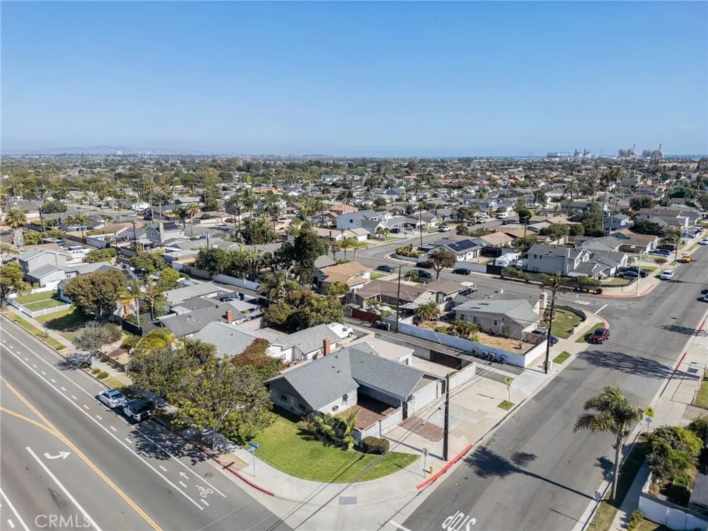 8232 Indianapolis, Huntington Beach, California, 92646