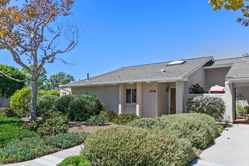 8565 Van Ness Circle 701A, Huntington Beach, California, 92646