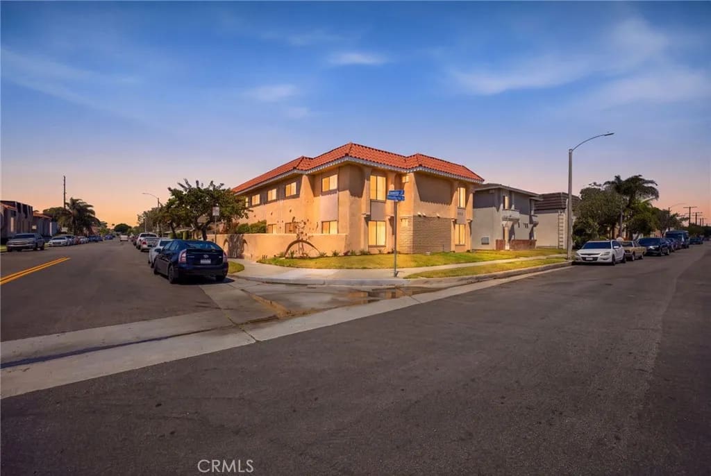 1501 Huntington Street, Huntington Beach, California, 92648