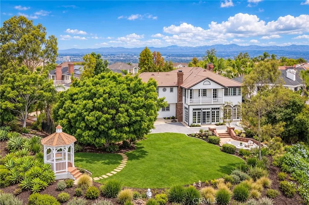 4 Summit, Irvine, California, 92603