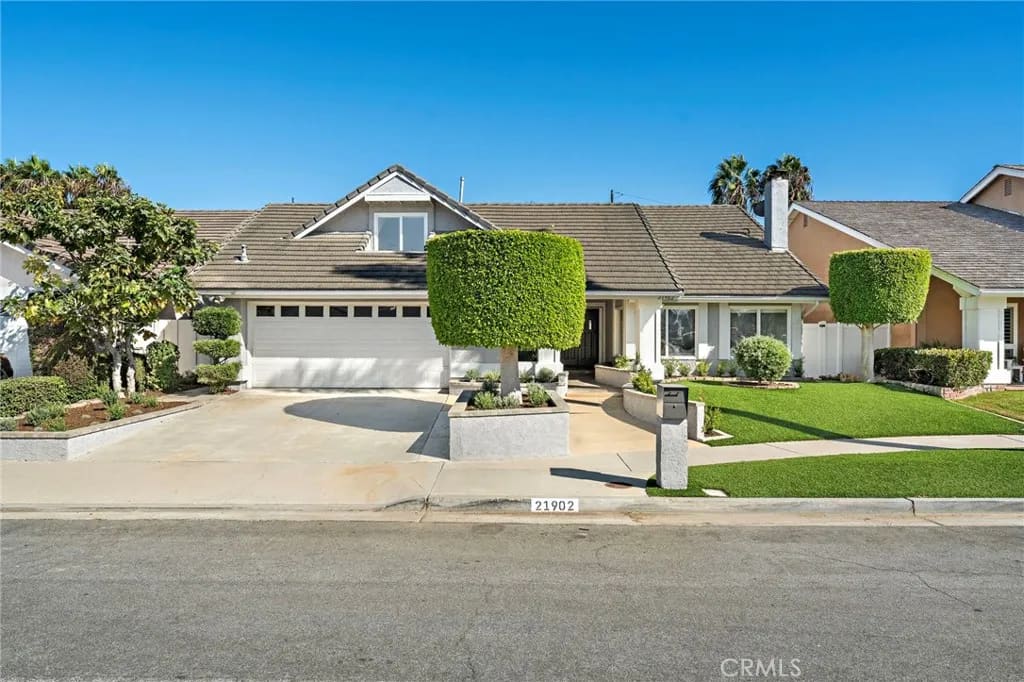 21902 Summerwind Lane, Huntington Beach, California, 92646