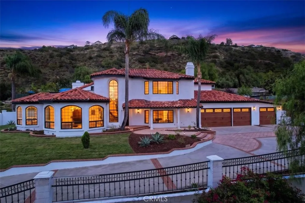 12322 Canyon Terrace, Santa Ana, California, 92705