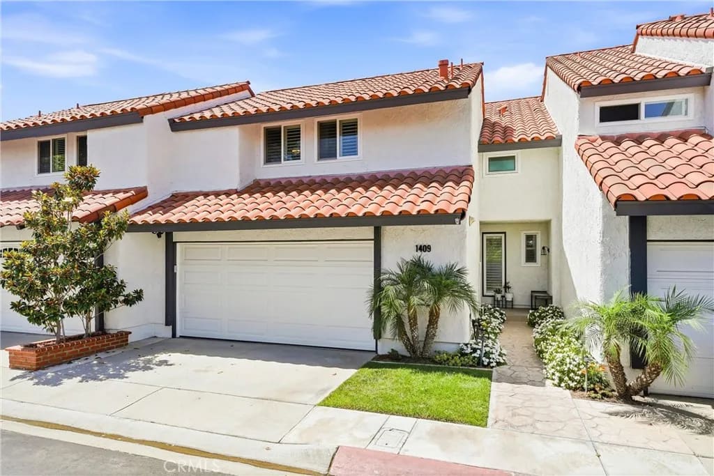 1409 Arch Lane, Huntington Beach, California, 92648