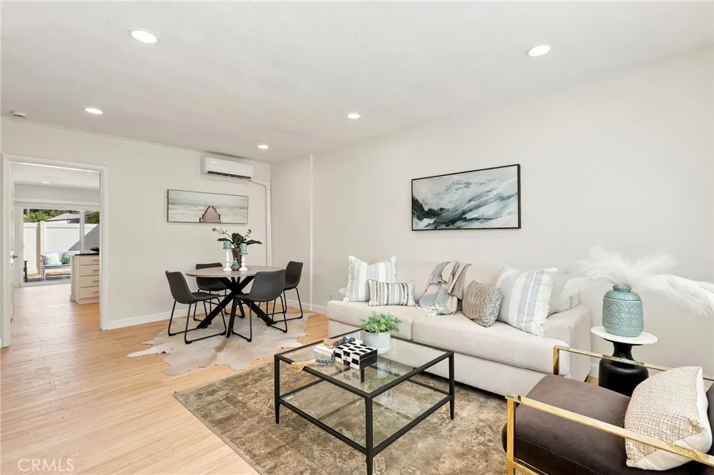 648 W Main D, Tustin, California, 92780