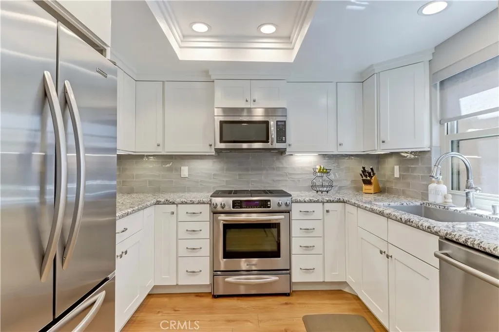 8566 Sierra 912-D, Huntington Beach, California, 92646