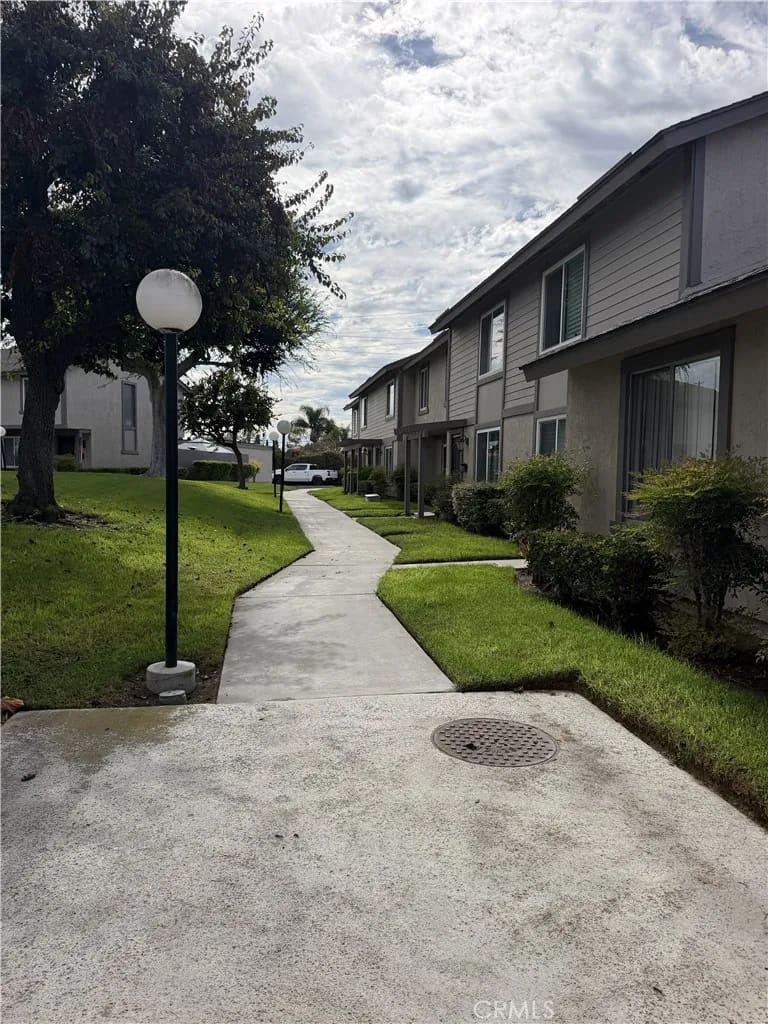 3080 Bradford E, Santa Ana, California, 92707