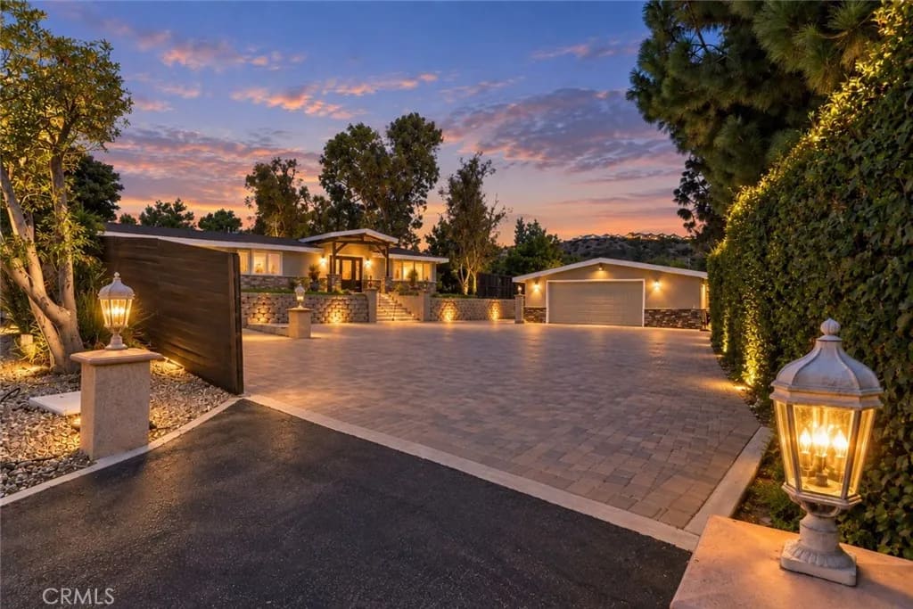 12756 Barrett Lane, North Tustin, California, 92705