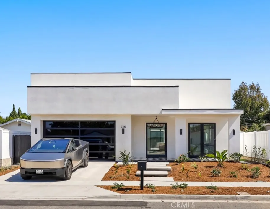 228 Costa Mesa Street, Costa Mesa, California, 92627