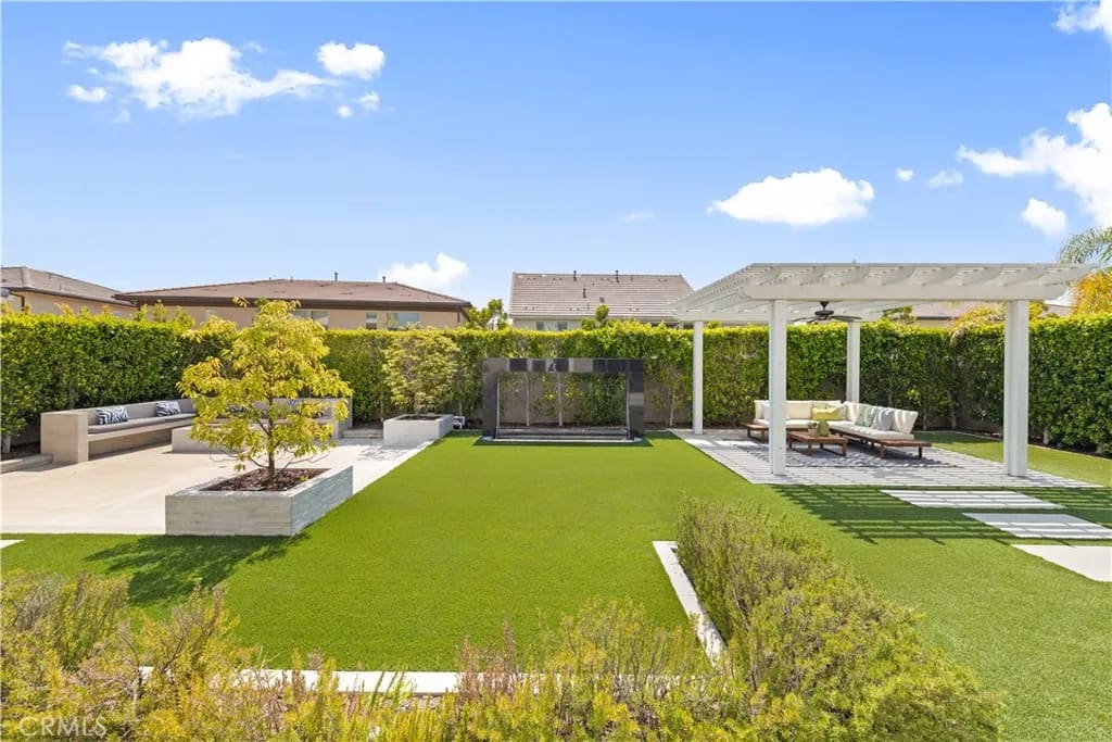 60 Harlow, Irvine, California, 92618