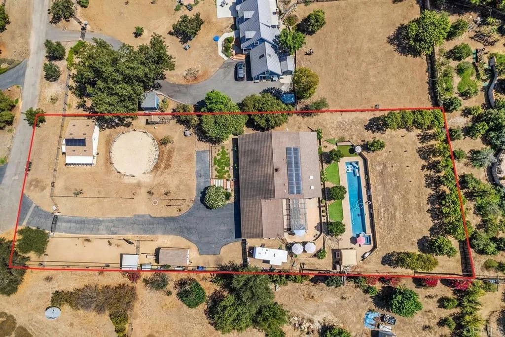 1905 Green Vista Lane, Fallbrook, California, 92028