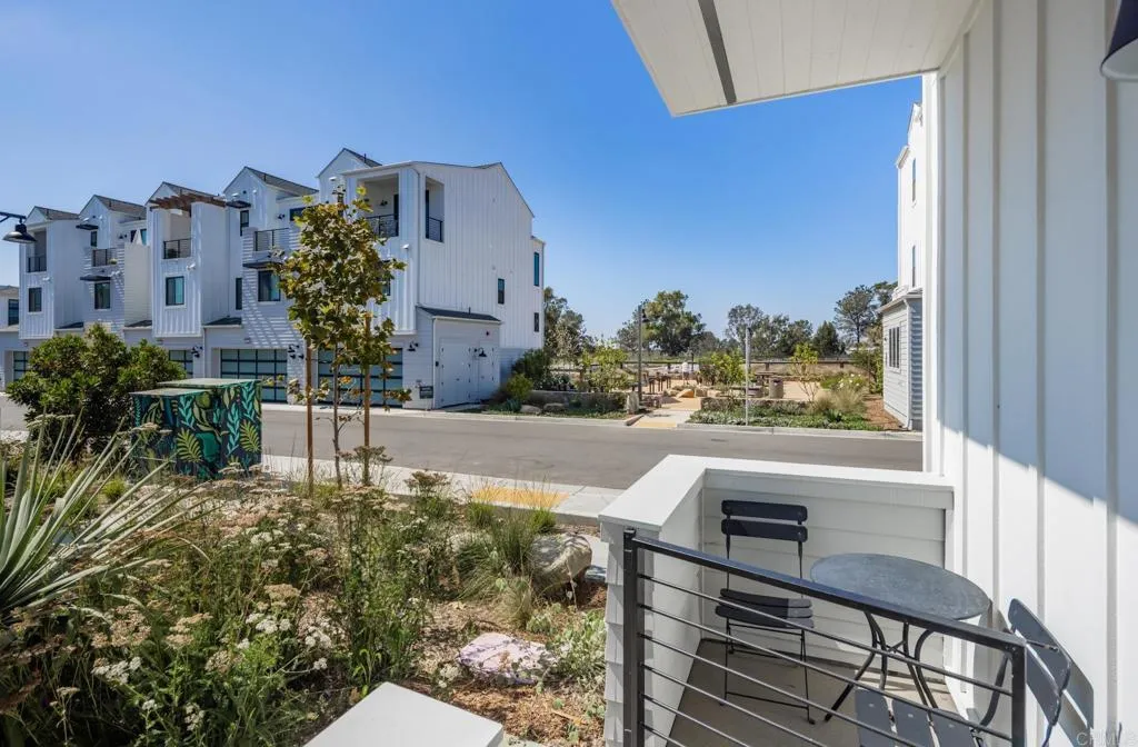 1502 Livorno Place 104, Encinitas, California, 92024