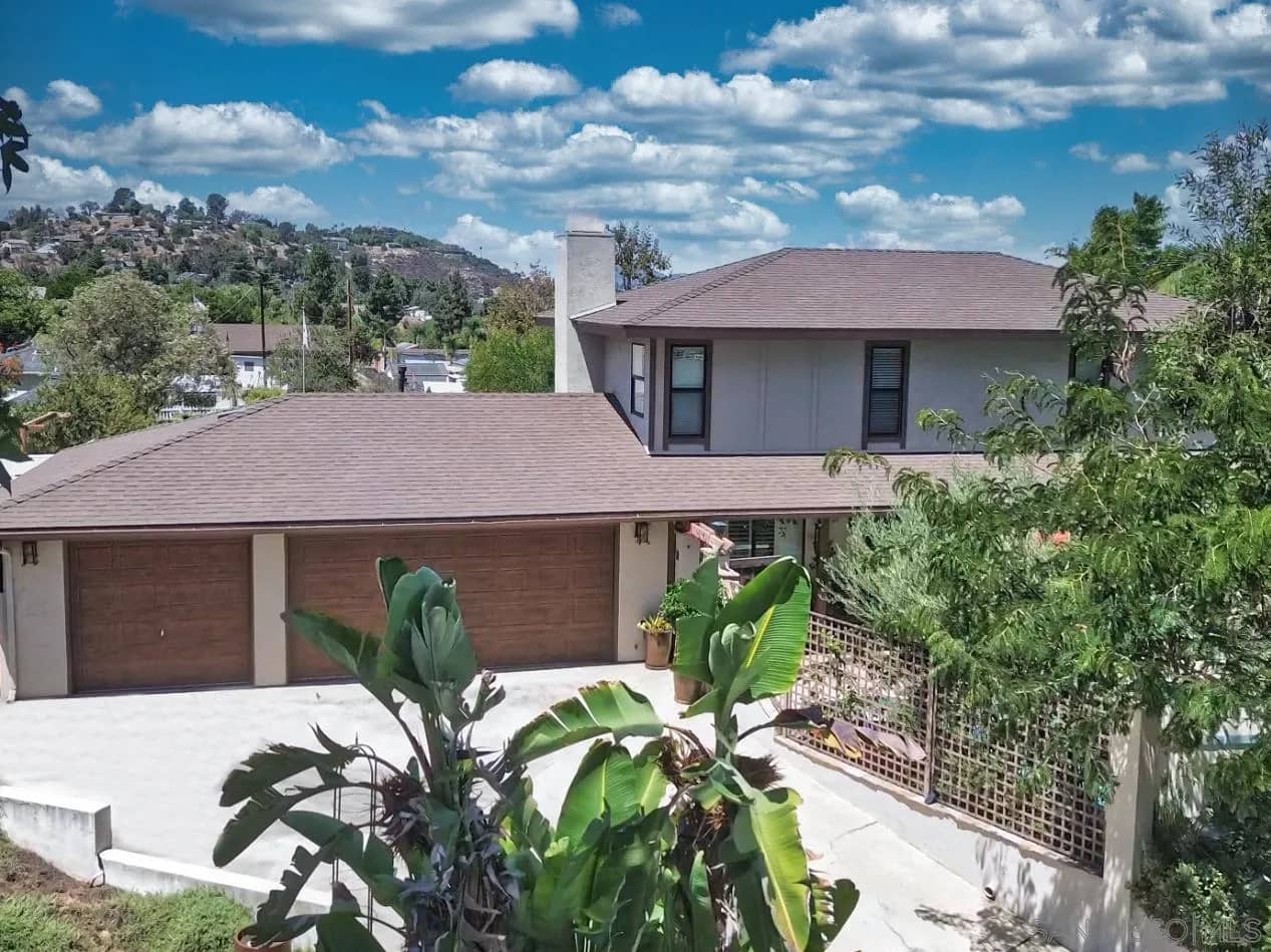 1090 Ellen Lane, El Cajon, California, 92019