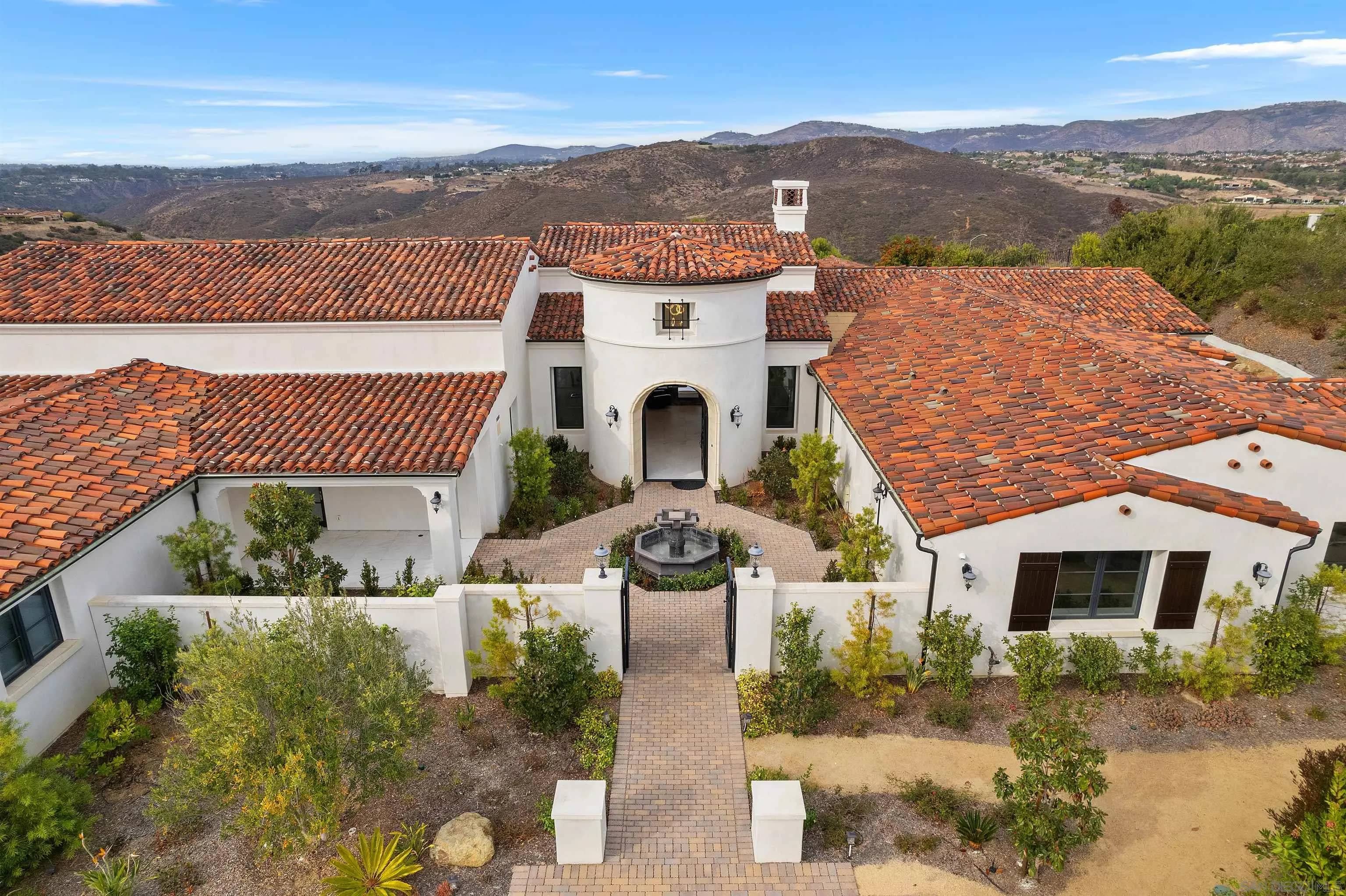 8128 Run Of The Knolls, San Diego, California, 92127