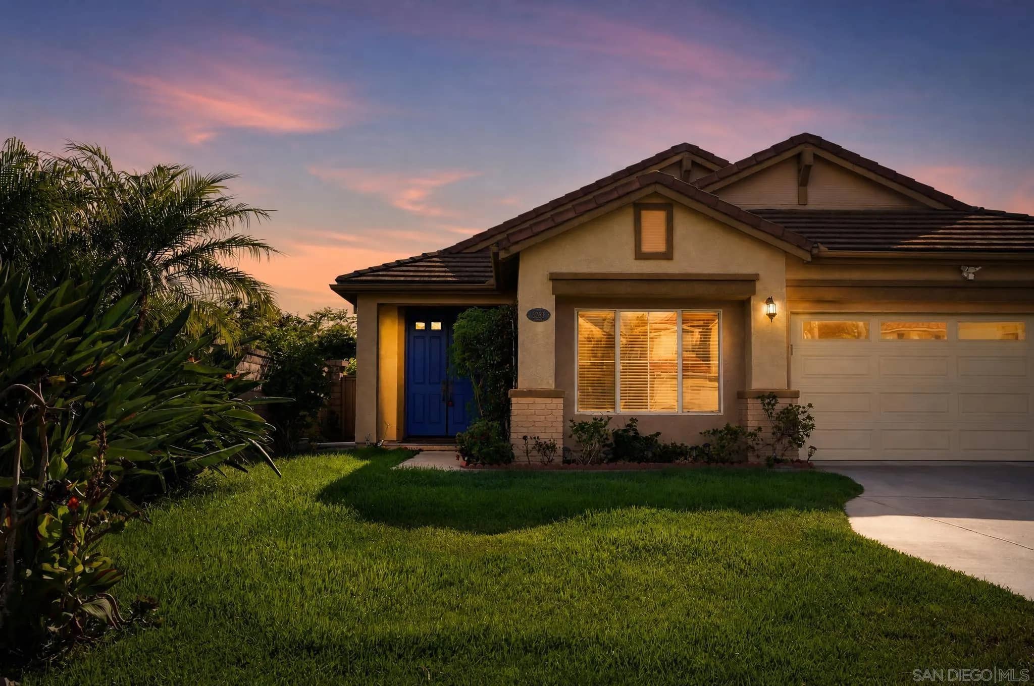 6268 Canyon Bluff Ct, San Diego, California, 92121