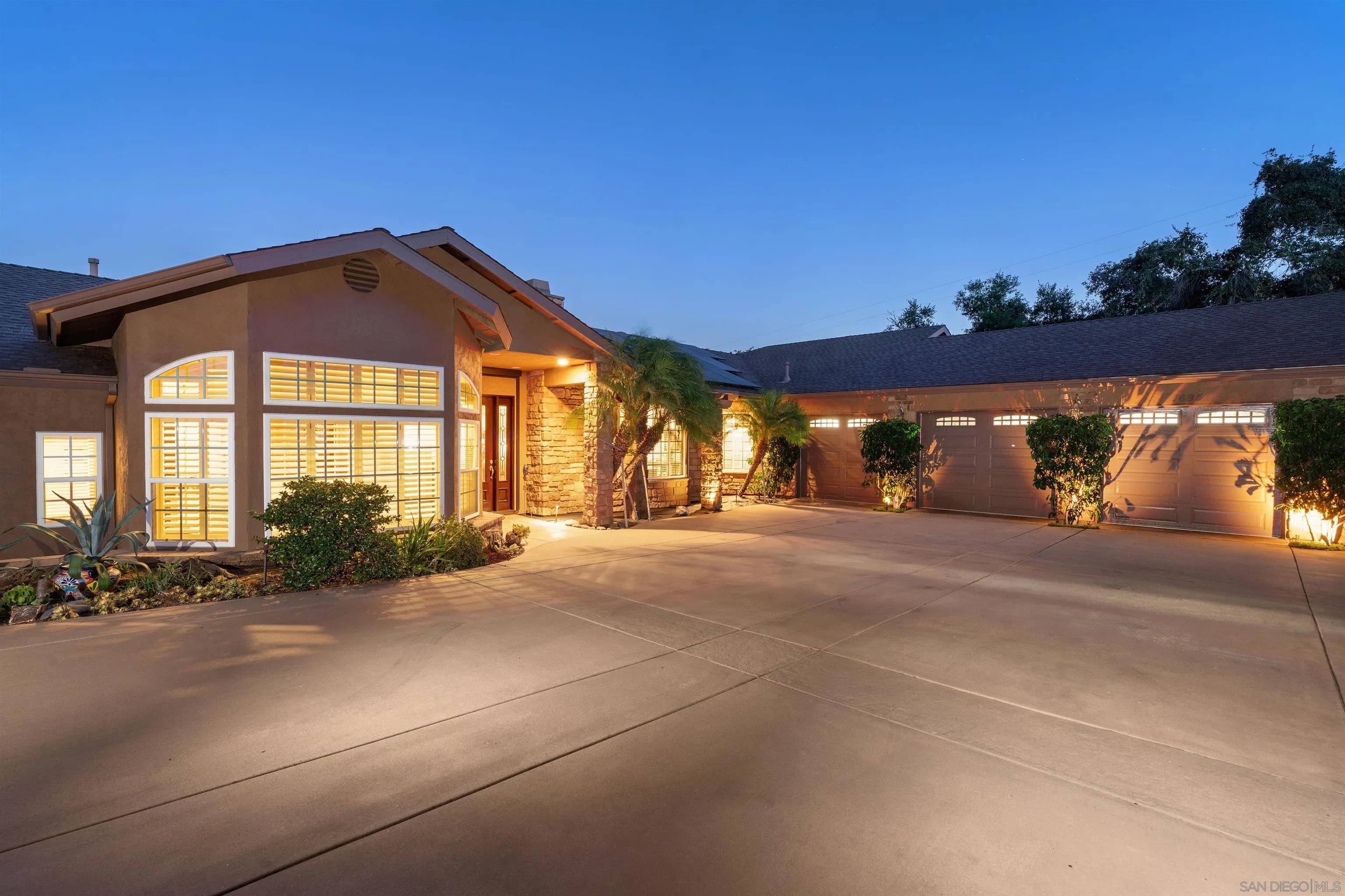 1695 Grove Rd, El Cajon, California, 92020